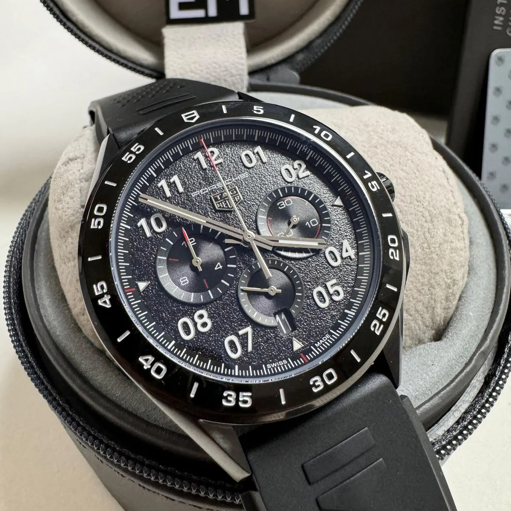 TAG Heuer Formula 1 Black Chronograph Rubber Strap